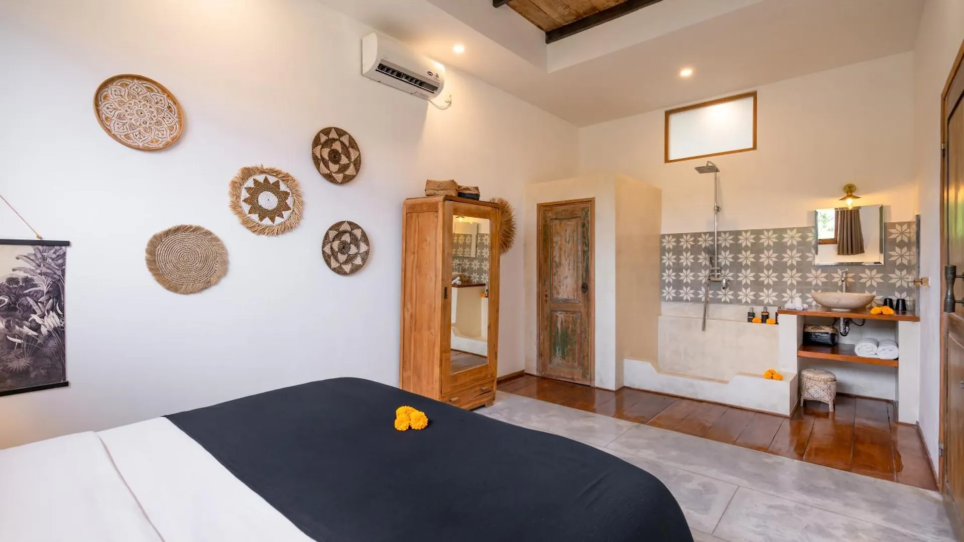Villa Anzo By Dreamawaybali Seminyak Indonezja