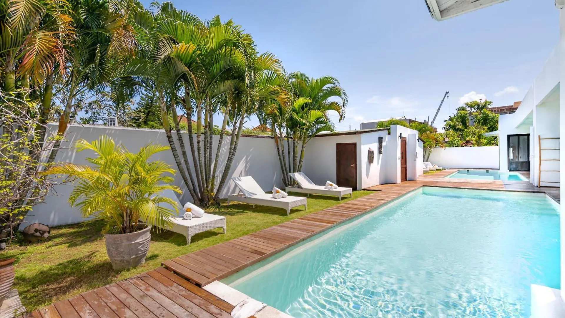 Villa Anzo By Dreamawaybali Seminyak 0*,  Indonezja
